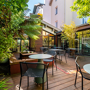 Le patio, écrin de verdure en plein centre-ville de Biarritz